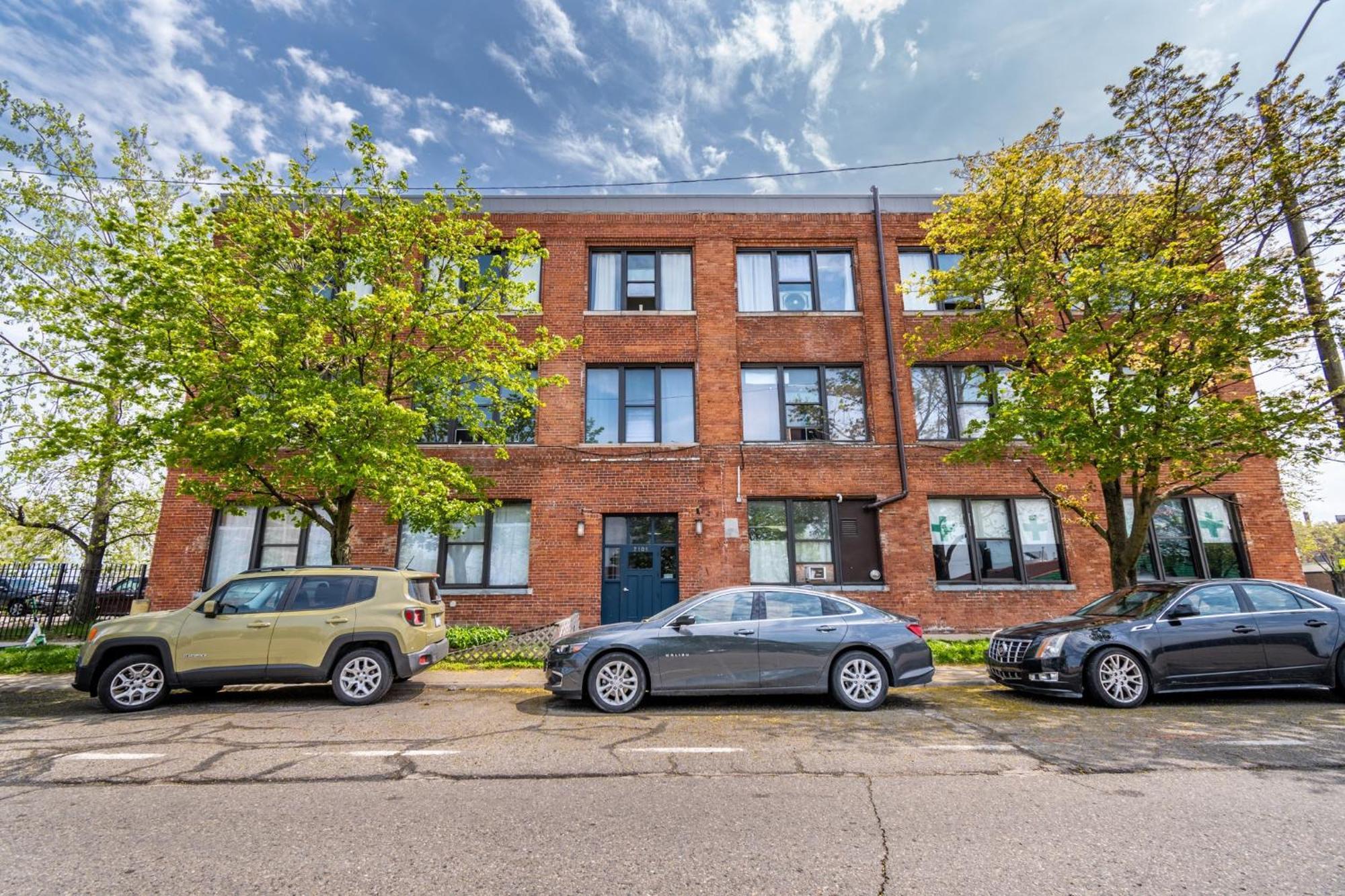 420 Friendly Canada Bridge View Loft Downtown Free Parking Детройт Экстерьер фото