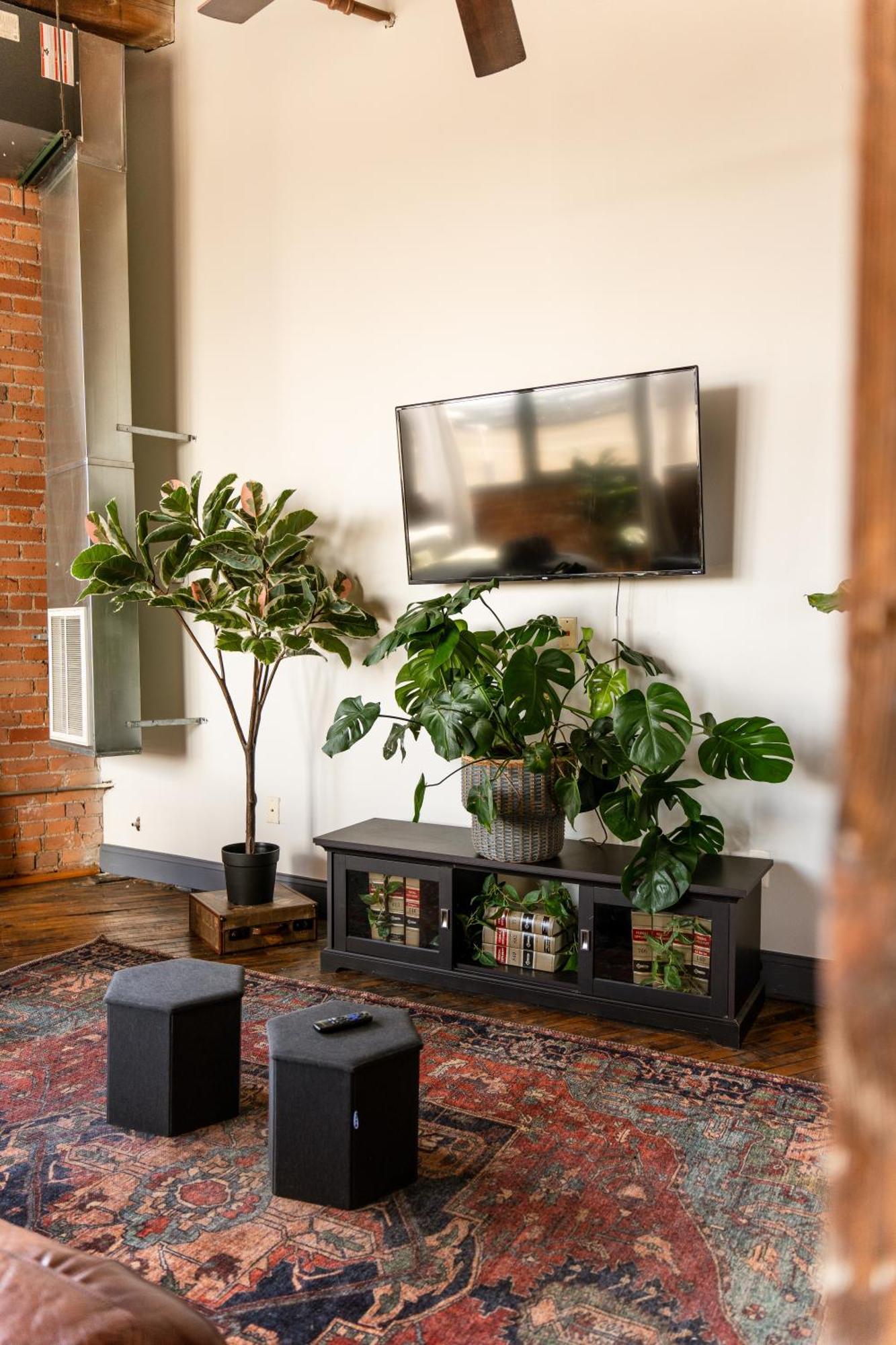 420 Friendly Canada Bridge View Loft Downtown Free Parking Детройт Экстерьер фото