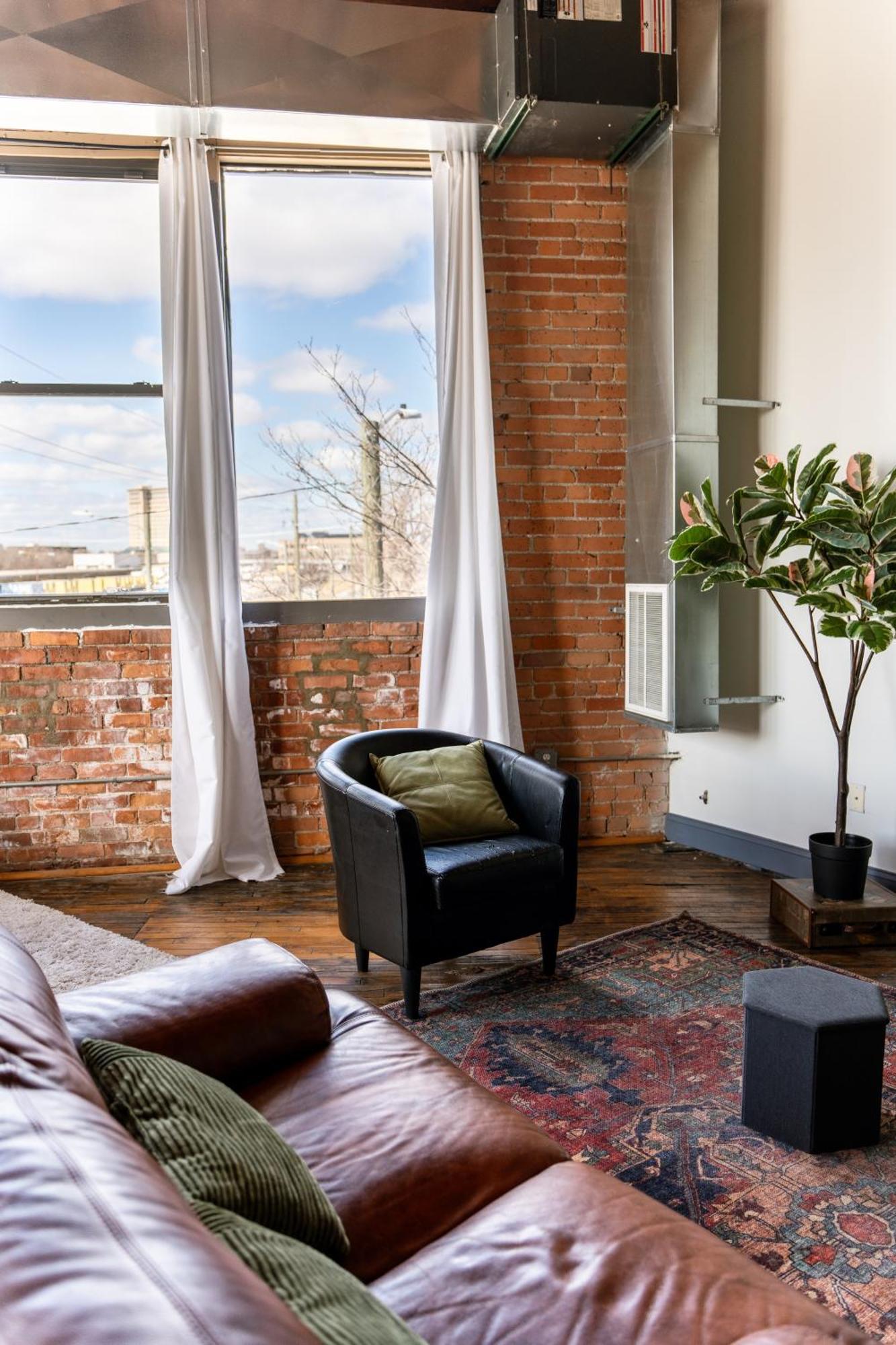 420 Friendly Canada Bridge View Loft Downtown Free Parking Детройт Экстерьер фото